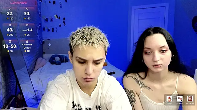 LuxuryLoverss online show from April 2026 11:14:02 AM