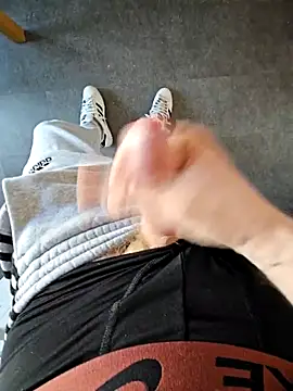 Kiffeur2Tn online show from April 2026 11:12:01 AM