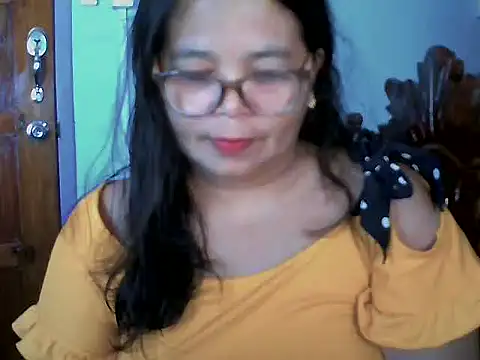 Flowerblossom123 online show from June 2026 01:52:01 AM