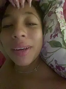 Holy Lux online show from April 2026 03:12:02 AM