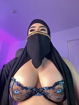 Snapshot of Yasmin_cute chatting on June 2026 02:33:01 PM Yasmin cute online show from June 2026 02:33:01 PM