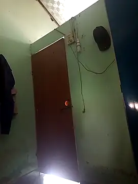 Snapshot of hungdecu chatting on February 2026 07:18:01 AM hungdecu online show from February 2026 07:18:01 AM