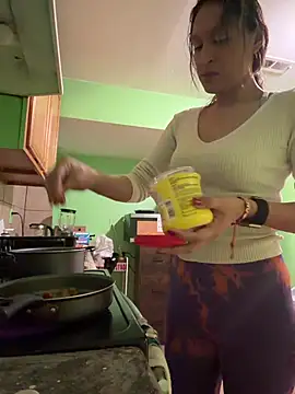 Snapshot of celenia chatting on February 2026 07:03:02 PM celenia online show from February 2026 07:03:02 PM