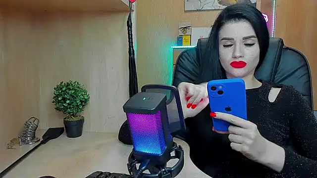 Snapshot of KristiTopxx chatting on January 2025 06:20:02 PM KristiTopxx online show from January 2025 06:20:02 PM