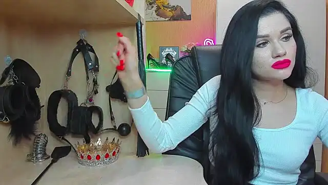 Snapshot of KristiTopxx chatting on September 2025 08:10:01 PM KristiTopxx online show from September 2025 08:10:01 PM