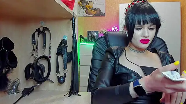 Snapshot of KristiTopxx chatting on October 2025 06:08:01 PM KristiTopxx online show from October 2025 06:08:01 PM