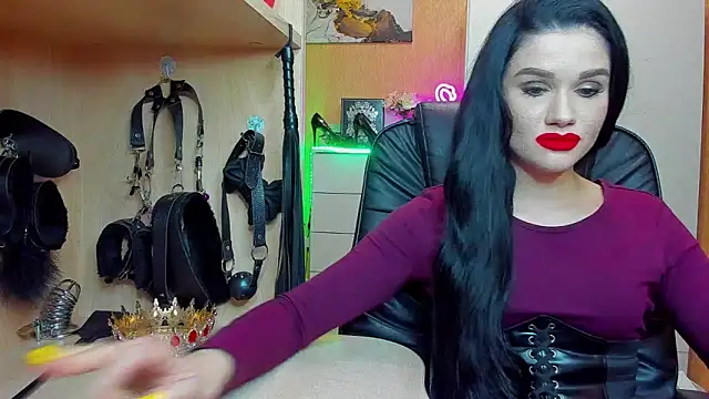 Snapshot of KristiTopxx chatting on November 2025 08:44:01 PM KristiTopxx online show from November 2025 08:44:01 PM