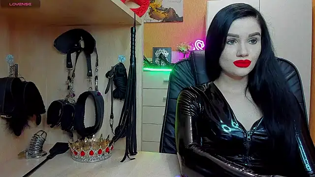 Snapshot of KristiTopxx chatting on May 2026 08:17:01 PM KristiTopxx online show from May 2026 08:17:01 PM