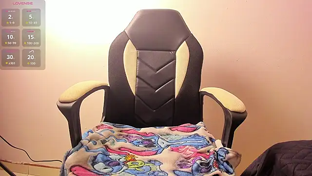 Snapshot of samira-grey chatting on February 2026 01:22:01 PM samira-grey online show from February 2026 01:22:01 PM