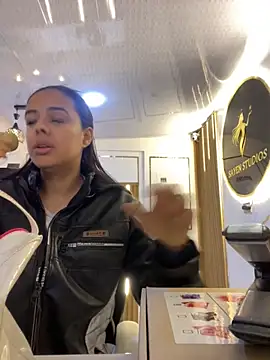 samira-grey online show from March 2026 01:07:02 PM