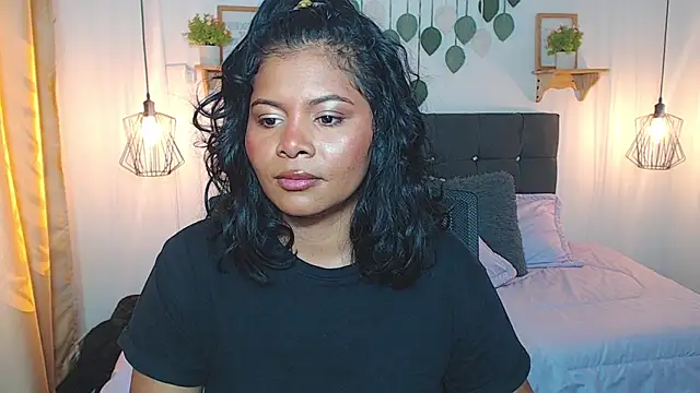 Emma hassani online show from March 2026 02:34:01 PM