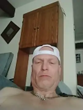 Jrodd49 online show from June 2026 07:39:02 PM