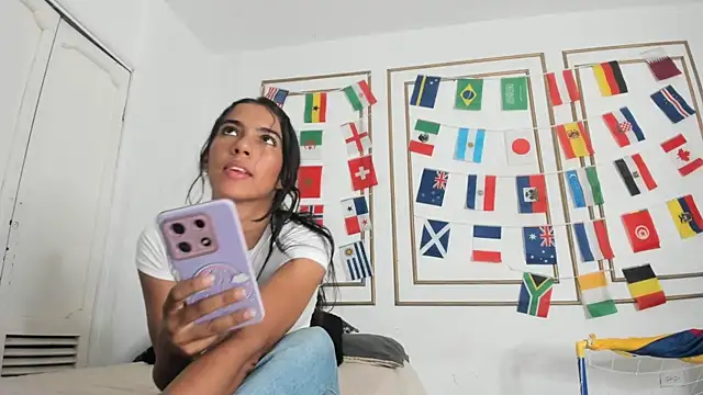 emily gaviria1 online show from June 2026 07:16:02 PM