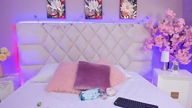 Snapshot of Salet_rosse chatting on February 2026 08:31:02 PM Salet rosse online show from February 2026 08:31:02 PM