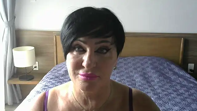 Snapshot of Kleotempt chatting on July 2026 08:29:01 AM Kleotempt online show from July 2026 08:29:01 AM
