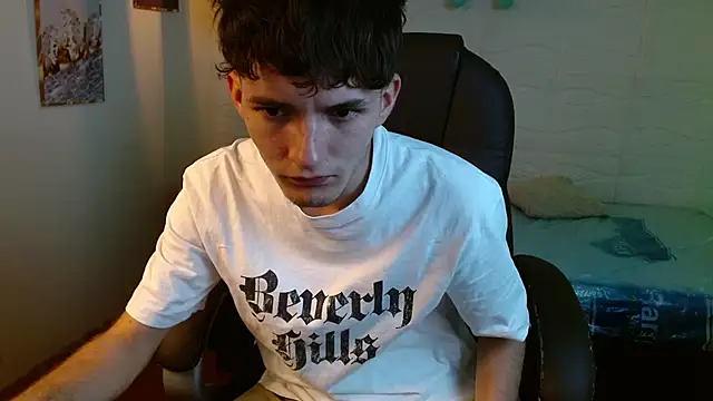 Snapshot of trevor_mob chatting on March 2026 07:32:01 PM trevor mob online show from March 2026 07:32:01 PM