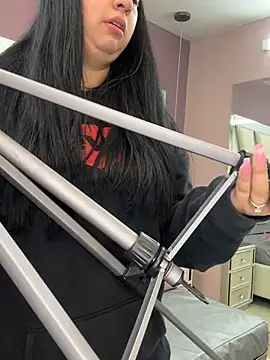 Snapshot of Ashleeyprincess01 chatting on April 2026 11:34:01 AM Ashleeyprincess01 online show from April 2026 11:34:01 AM
