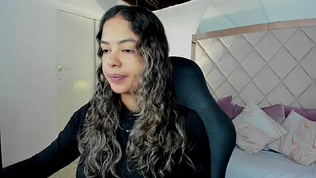 Snapshot of dulce_lyraa1 chatting on February 2026 04:23:02 AM dulce lyraa1 online show from February 2026 04:23:02 AM