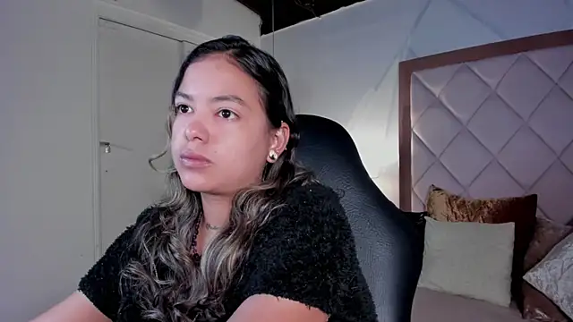 dulce lyraa1 online show from April 2026 04:59:01 AM