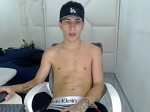 Hollmanhot online show from March 2026 02:07:02 AM