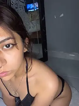kiss-Me01 online show from June 2026 05:21:01 AM