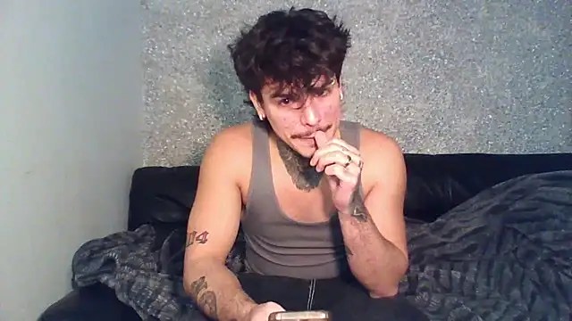 Snapshot of SNAKEARM chatting on February 2026 11:16:02 PM SNAKEARM online show from February 2026 11:16:02 PM