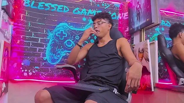 Snapshot of alex_blasze chatting on March 2026 03:30:01 AM alex blasze online show from March 2026 03:30:01 AM