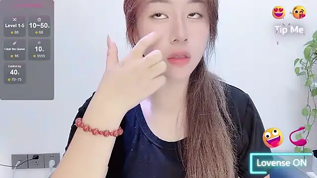 Baixi-01 online show from April 2026 04:32:01 AM