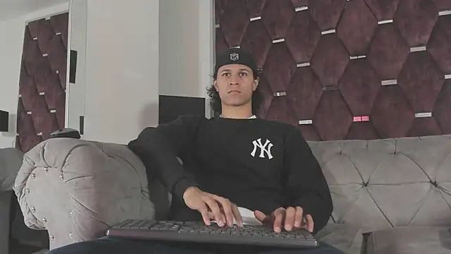 TonyBenedetti online show from May 2026 08:38:01 PM