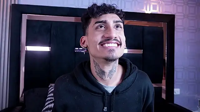 Dark Eros  online show from April 2026 04:05:02 AM