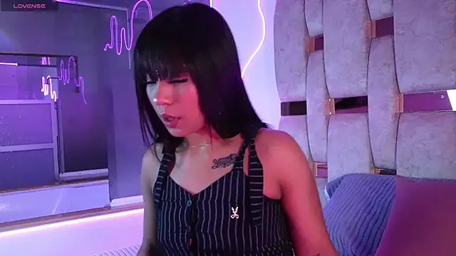 Petitte Mussa online show from April 2026 04:05:02 AM