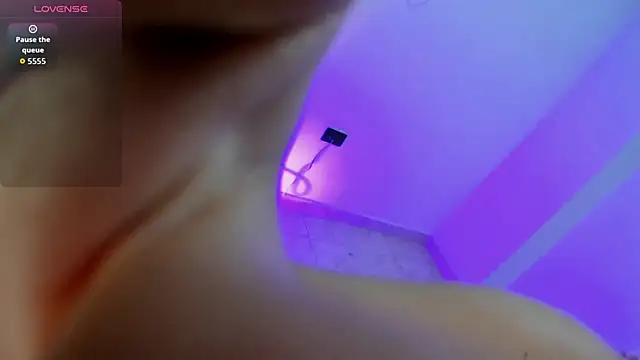 Snapshot of goldencurly_18 chatting on March 2026 12:56:01 PM goldencurly 18 online show from March 2026 12:56:01 PM