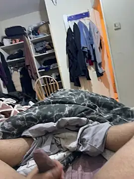 sexy-booiii online show from April 2026 12:00:01 AM