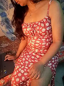 Queen of Nepal online show from February 2026 01:32:02 PM