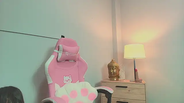 gabyevans4 online show from March 2026 01:26:02 PM