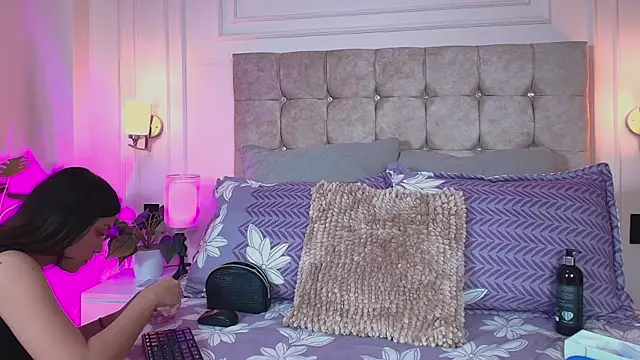 gabyevans4 online show from April 2026 12:08:02 PM