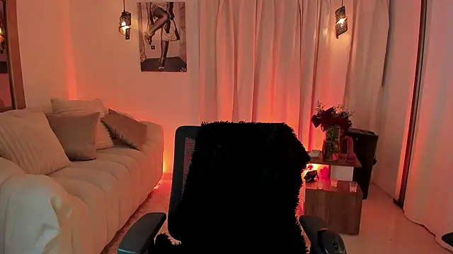 IsabellaLux  online show from June 2026 04:50:02 PM