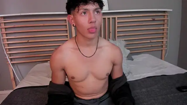 clark ken01 online show from March 2026 09:43:02 PM