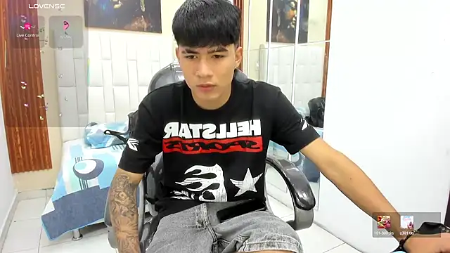 Snapshot of Thiago_collinss chatting on June 2026 10:24:01 PM Thiago collinss online show from June 2026 10:24:01 PM