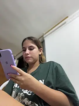 MiluRossee online show from March 2026 05:22:01 AM