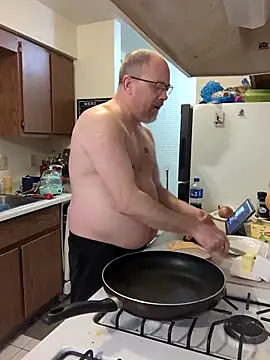 Snapshot of WorthingtonM3 chatting on March 2026 04:58:02 PM WorthingtonM3 online show from March 2026 04:58:02 PM