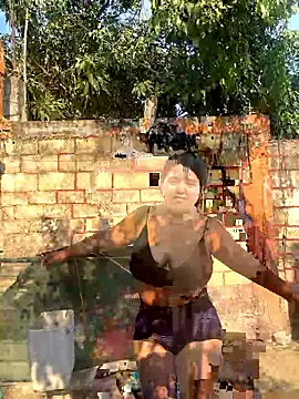 emi li82 online show from April 2026 10:42:02 PM