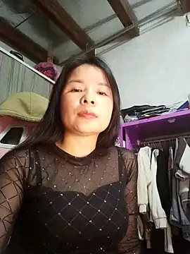 Ivy Trix2 online show from March 2026 03:07:02 PM