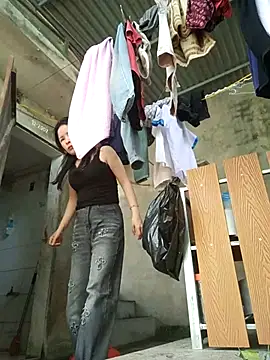 Ivy Trix2 online show from March 2026 04:05:02 AM