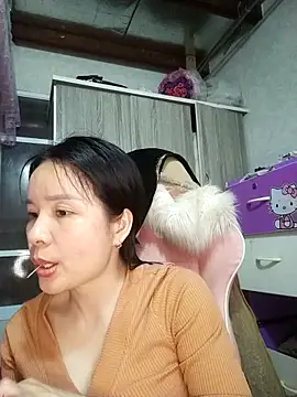 Ivy Trix2 online show from March 2026 02:54:02 PM