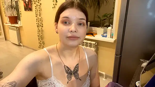 Snapshot of TracyDenoon chatting on March 2026 04:31:01 PM TracyDenoon online show from March 2026 04:31:01 PM