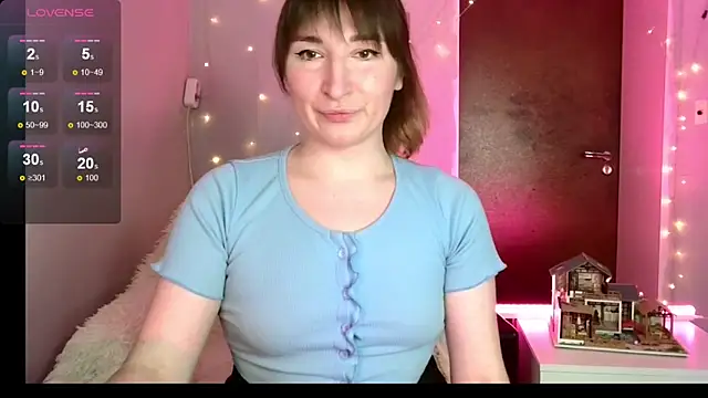 Birdie Kiss online show from May 2026 08:26:02 PM