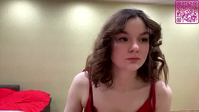 AliveCute online show from March 2026 06:14:02 PM