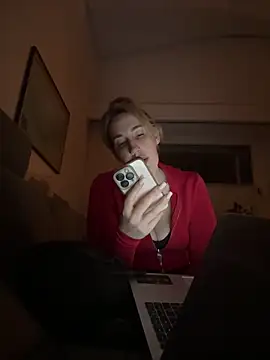 Snapshot of JuliaPrivat chatting on February 2026 11:06:01 PM JuliaPrivat online show from February 2026 11:06:01 PM