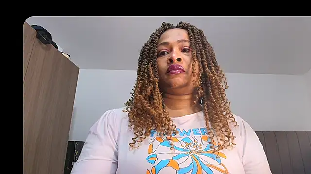 luxy benet online show from June 2026 08:31:02 AM